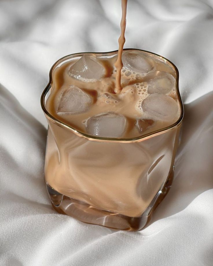 CRUMPLE Aesthetic Coffee Tumbler | 280ML, Crystal Cut Glass Cups for Hot & Cold Beverages, Iced Coffee, Tea, Juice