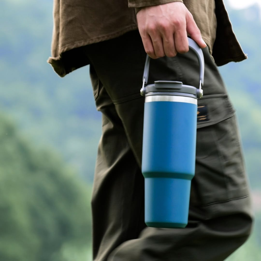 Personalized Eclat 2.0 — 2-way sip, 900ml Tote Tumbler